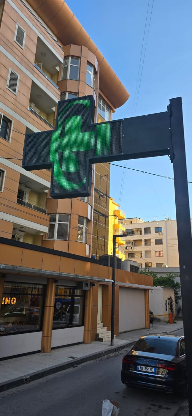 Kryq LED për farmaci